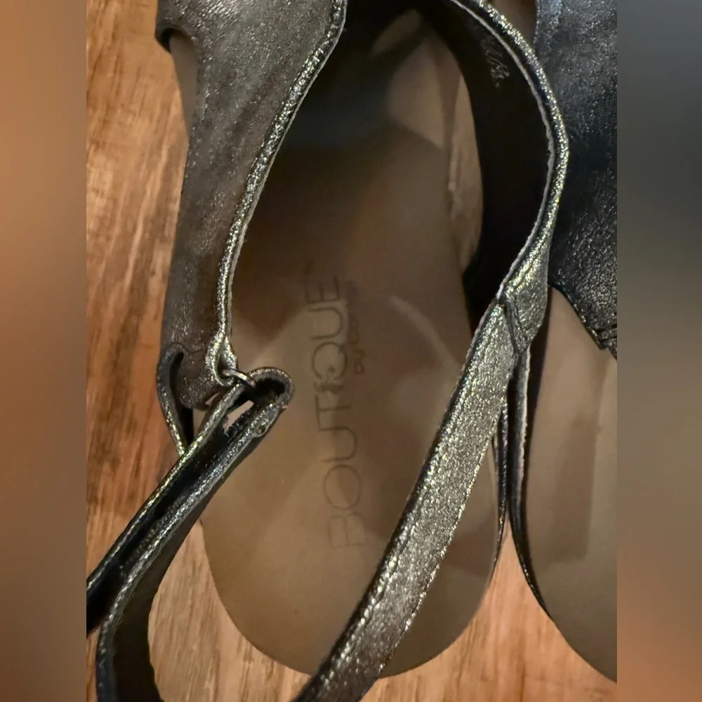 Corkys Silver Metallic T-Strap Sandals with Cushioned Footbed - Picture 4 of 5